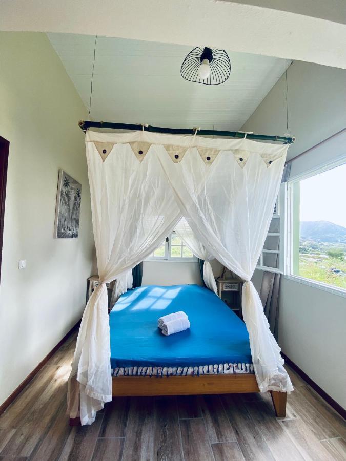 Chambre Et Sdb Privative Ylang Ylang Vue Mont Pelee Dans Maison Partagee モルヌ・ルージュ村 エクステリア 写真